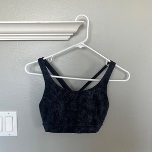 lululemon patterned sports bra size 8